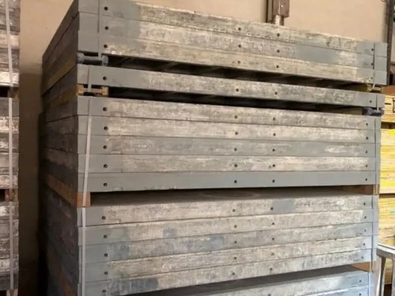 Doka Framax Element 2,40 x 2,70 neu belegt mit Kunststoffplatte